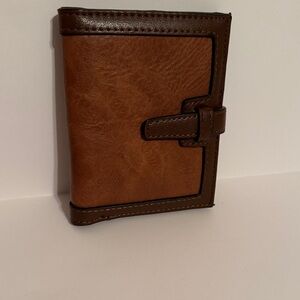 Jen and Company Brown Leather Wallet